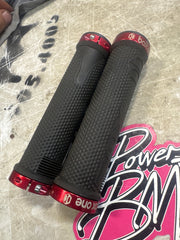 Box lock on grip red new?