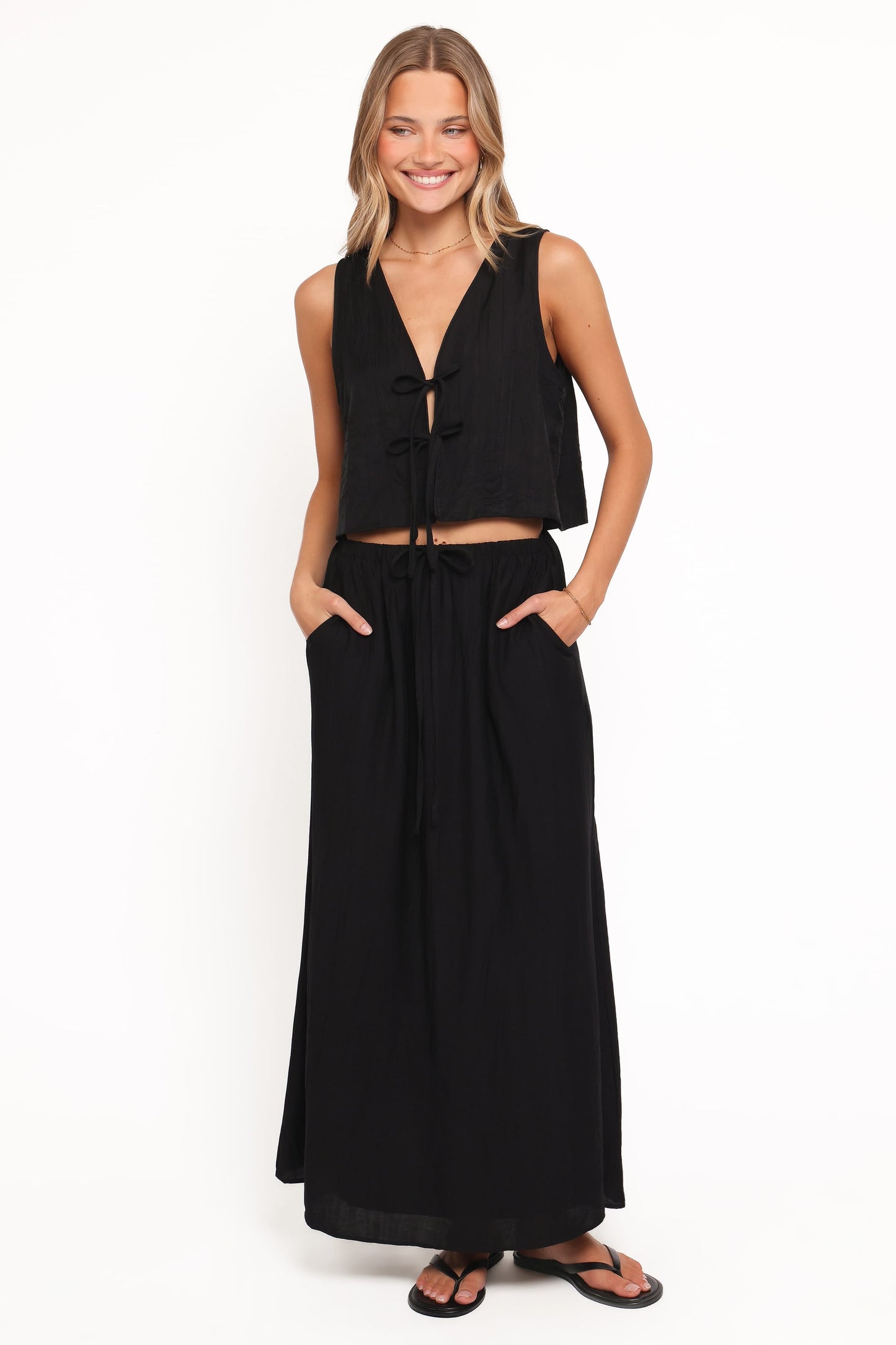 Captie Skirt Set - Black