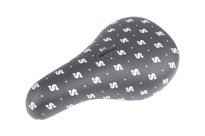 SUNDAY S-PATTERN SEAT