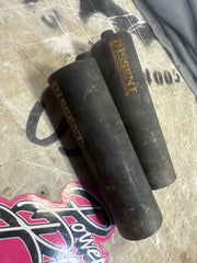 Alienation dissent pegs pair