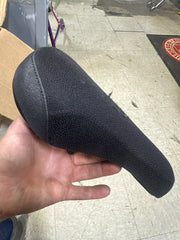 Fiend pivotal seat black