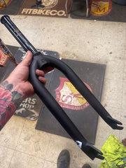 Fly bikes volcano 23m fork