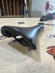 Mongoose railed seat old school