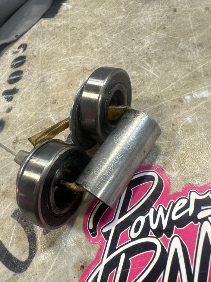 Profile 19mm mid bottom bracket polish