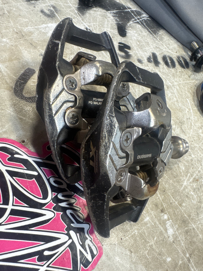 Shimano m8020 xt clipless pedals