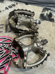 Vp 747 9/16 bear trap pedals
